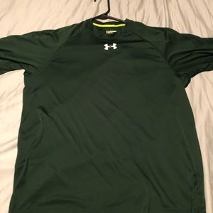 Under Armour Heat Gear Short sleeve Shirt size (S)